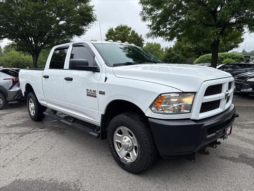 2017 RAM 2500 Tradesman Crew Cab 4x4 6'4' Box