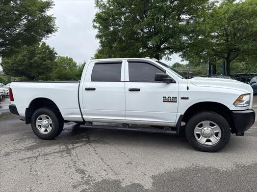 2017 RAM 2500 Tradesman Crew Cab 4x4 6'4' Box