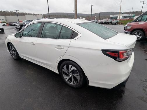 2022 Subaru Legacy Premium