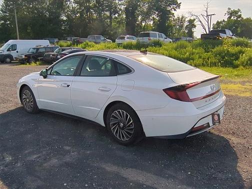 2022 Hyundai SONATA Hybrid Limited