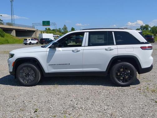 2025 Jeep Grand Cherokee Altitude