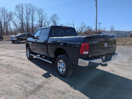 2018 RAM 2500 Tradesman Crew Cab 4x4 6'4' Box