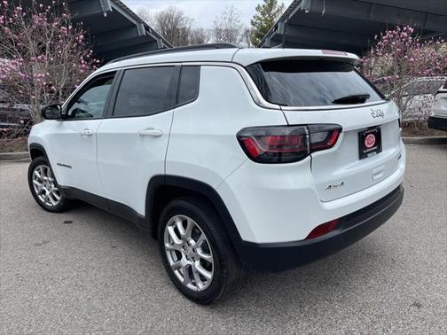 2023 Jeep Compass Latitude Lux