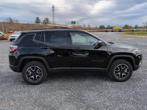 2026 Jeep Compass Trailhawk