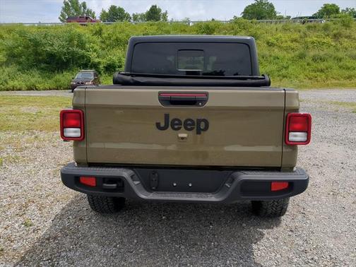 2025 Jeep Gladiator Nighthawk