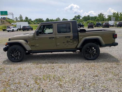 2025 Jeep Gladiator Nighthawk