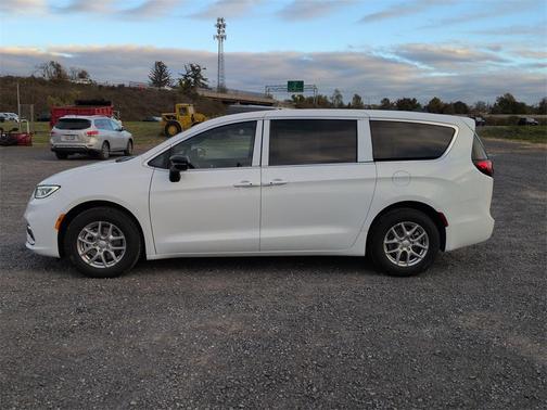 2026 Chrysler Pacifica L