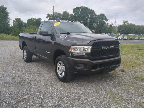 2020 RAM 2500 Tradesman Regular Cab 4X4 8' Box