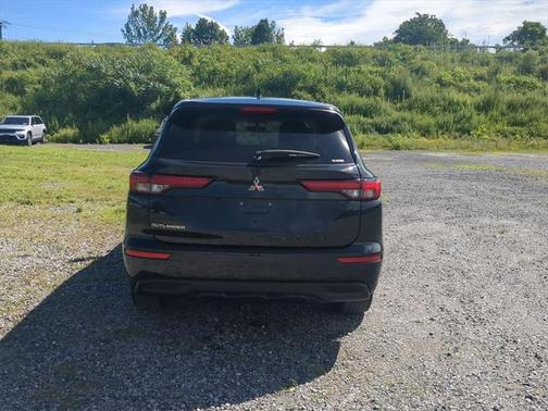 2022 Mitsubishi Outlander ES 2.5 S-AWC