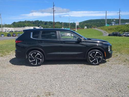 2022 Mitsubishi Outlander ES 2.5 S-AWC
