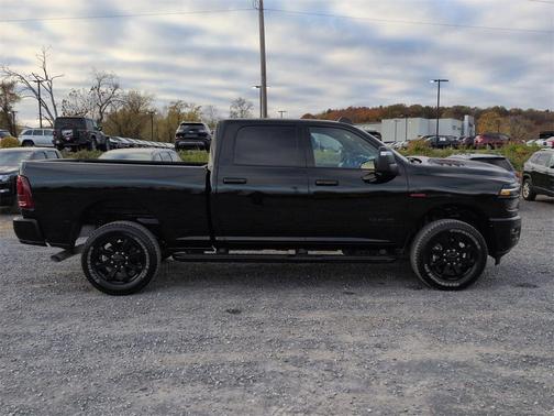 2025 RAM 2500 Laramie Crew Cab 4x4 6'4' Box