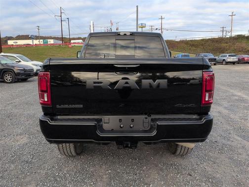 2025 RAM 2500 Laramie Crew Cab 4x4 6'4' Box