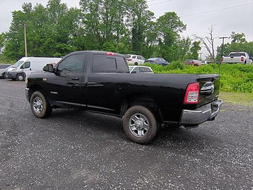 2022 RAM 3500 Tradesman Regular Cab 4x4 8' Box