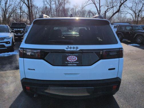 2026 Jeep Cherokee Overland