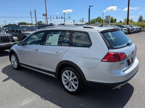 2017 Volkswagen Golf Alltrack TSI SE
