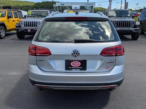 2017 Volkswagen Golf Alltrack TSI SE