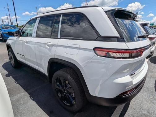2025 Jeep Grand Cherokee Limited X