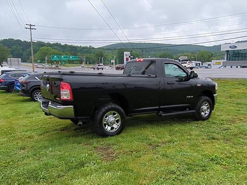 2022 RAM 2500 Tradesman Regular Cab 4x4 8' Box