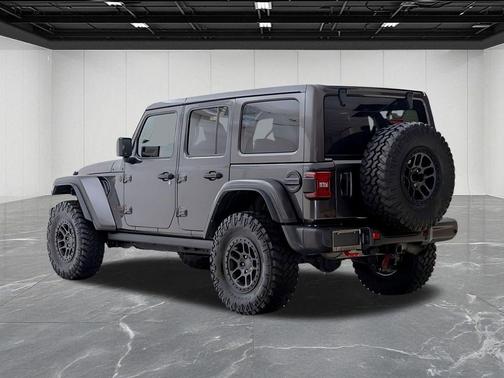 Granite Crystal Metallic Clearcoat 2021 Jeep Wrangler Unlimited Rubicon