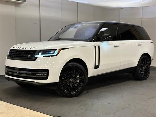 2023 Land Rover Range Rover P530 SE