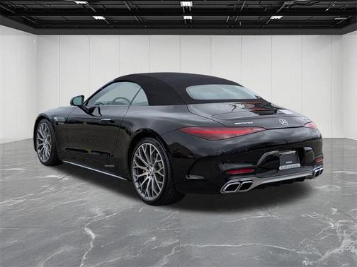 2022 Mercedes-Benz AMG SL 63 Base