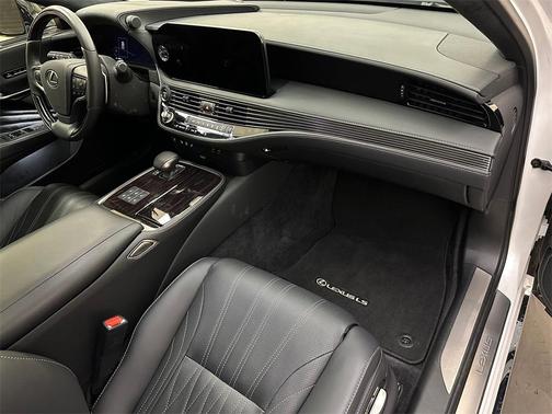 2024 Lexus LS 500h Base