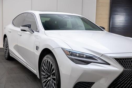2024 Lexus LS 500h Base
