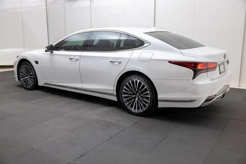 2024 Lexus LS 500h Base
