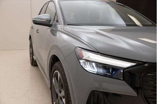 2024 Audi Q4 e-tron Premium 55 quattro
