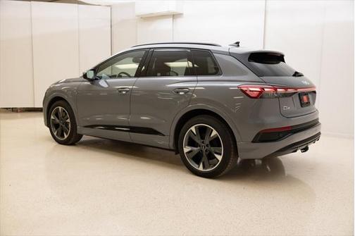 2024 Audi Q4 e-tron Premium 55 quattro