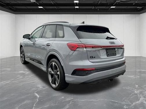 2024 Audi Q4 e-tron Premium 50 quattro