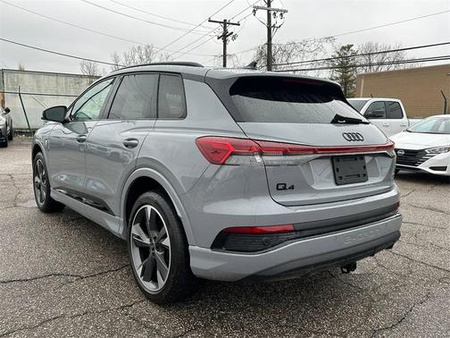 2024 Audi Q4 e-tron Premium 50 quattro