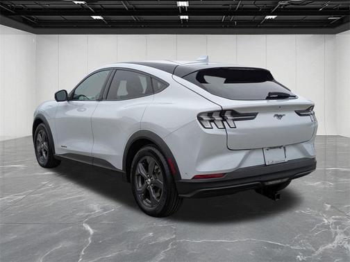 2021 Ford Mustang Mach-E Select