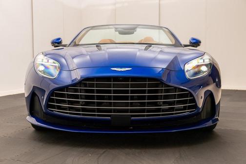 2025 Aston Martin DB12 Volante