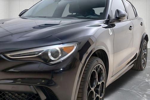 2023 Alfa Romeo Stelvio Quadrifoglio