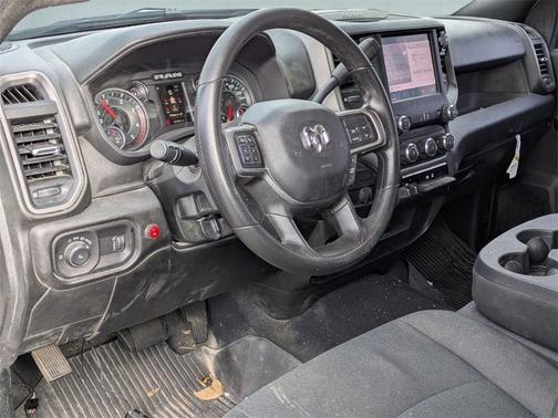 2022 RAM 2500 Tradesman Crew Cab 4x4 8' Box