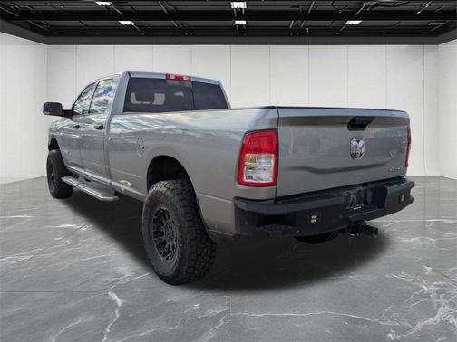 2022 RAM 2500 Tradesman Crew Cab 4x4 8' Box