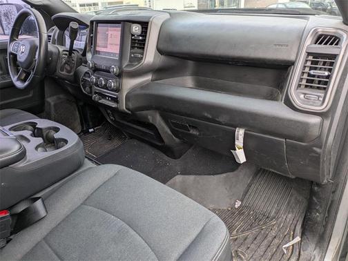 2022 RAM 2500 Tradesman Crew Cab 4x4 8' Box