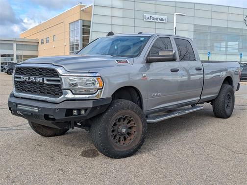 2022 RAM 2500 Tradesman Crew Cab 4x4 8' Box