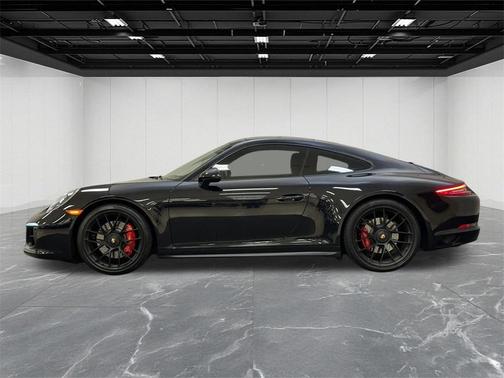 2019 Porsche 911 Carrera GTS