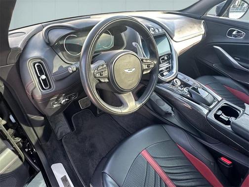 2023 Aston Martin DBX 707