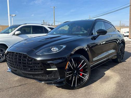 2023 Aston Martin DBX 707