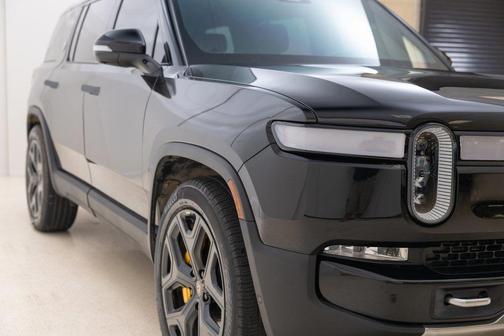 2023 Rivian R1S Launch Edition