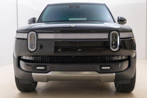 2023 Rivian R1S Launch Edition