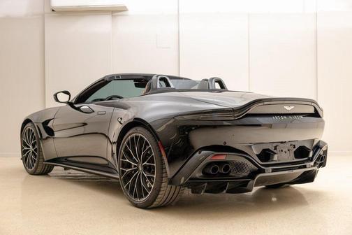 2023 Aston Martin Vantage Roadster