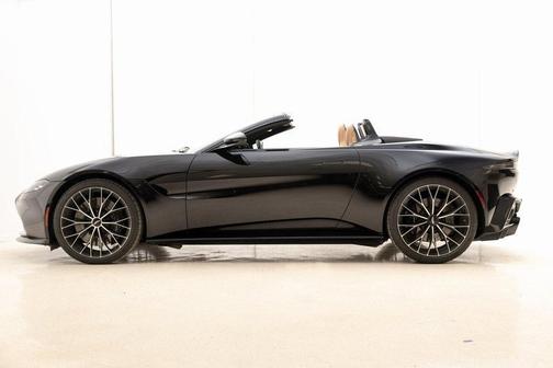 2023 Aston Martin Vantage Roadster