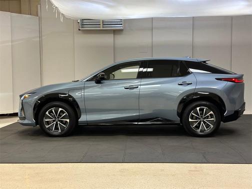 2024 Lexus RZ 300e Premium