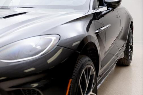 2025 Aston Martin DBX 707