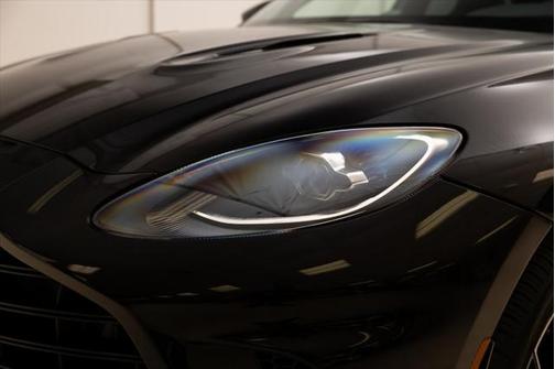2025 Aston Martin DBX 707