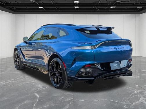 2025 Aston Martin DBX 707